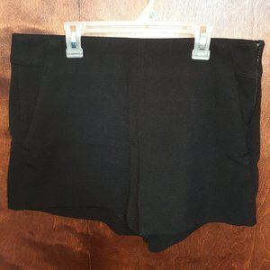 Banana Republic 3" Shorts